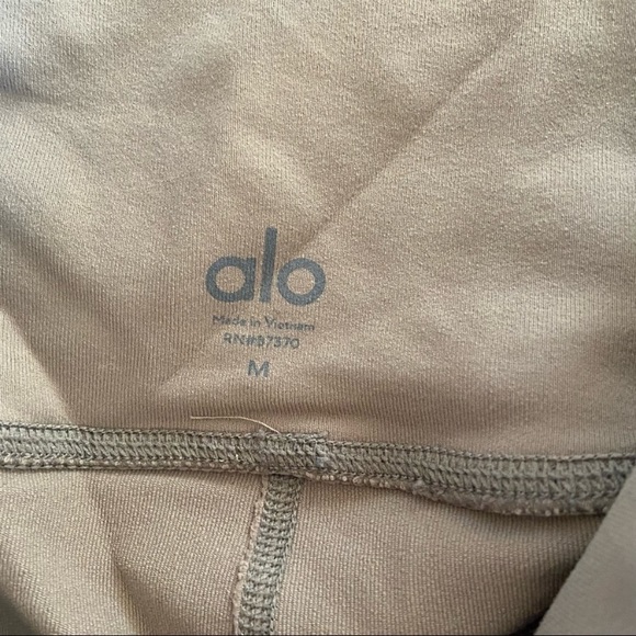 ALO Yoga Tan High-Waisted Rise Moto Legging Contouring Stretch Medium Women’s - Picture 7 of 11